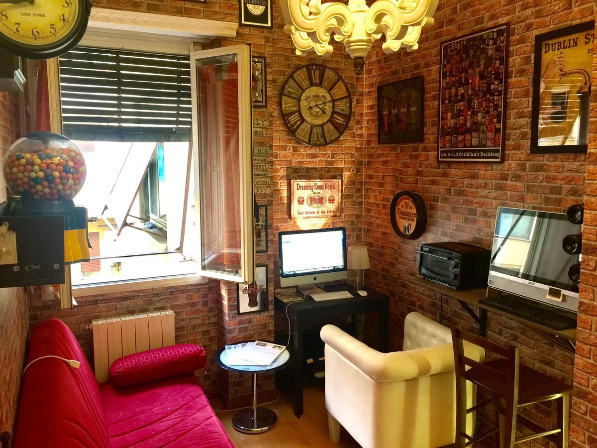 Dreaming Rome - Hostel Екстер'єр фото